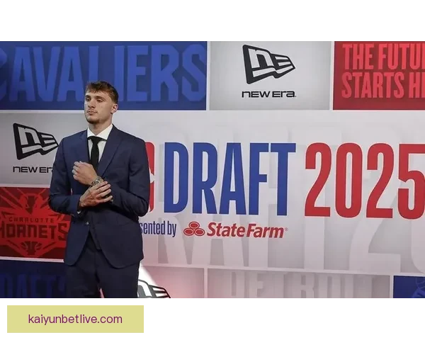 库班力挺弗拉格当选最佳新秀 称其无所不能能影响比赛局势